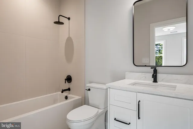 $2,229,990 | 211 Wooded Way, Berwyn, PA 19312