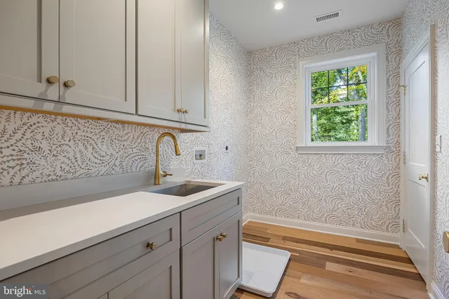 $2,229,990 | 211 Wooded Way, Berwyn, PA 19312