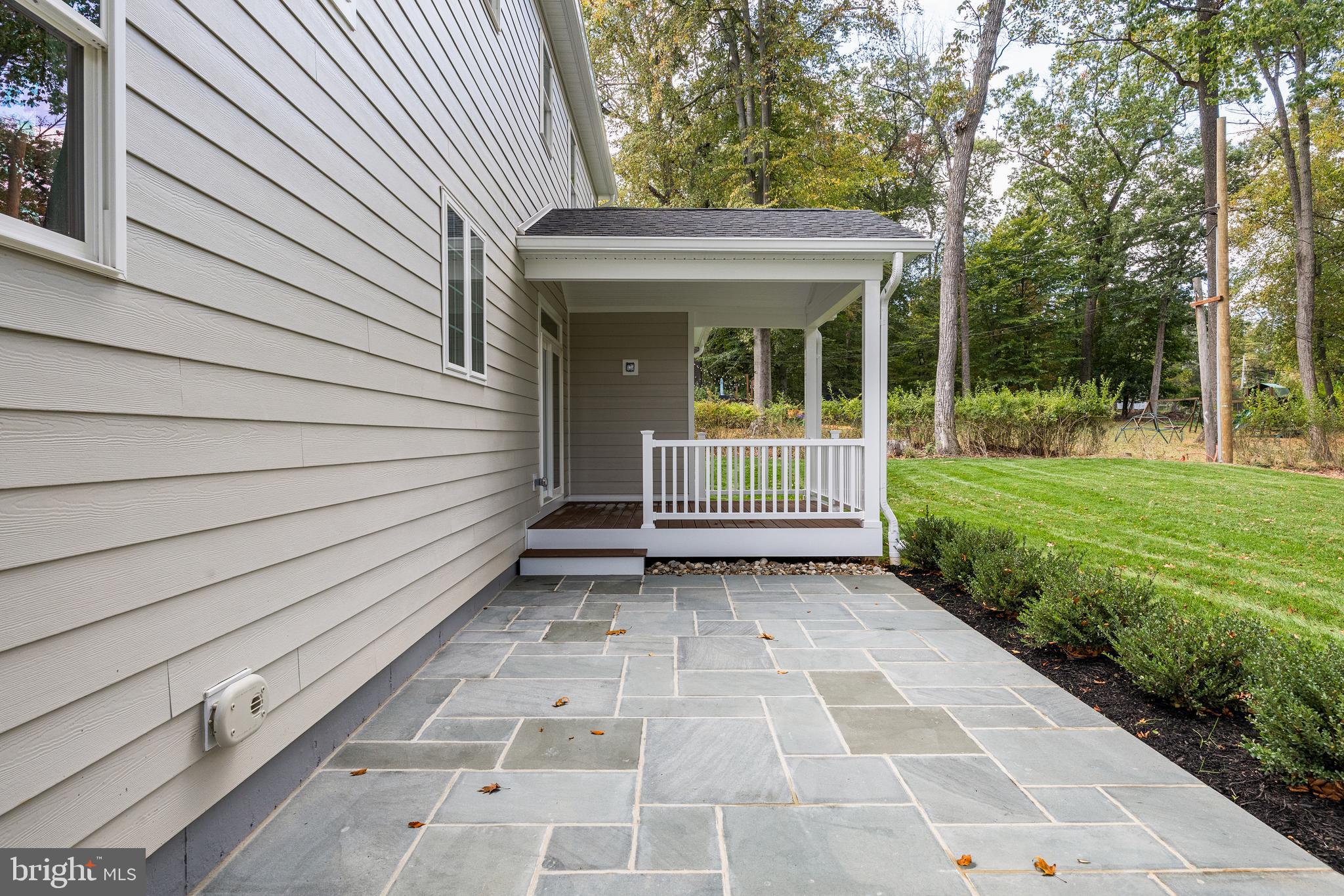 211 Wooded Way Berwyn, PA 19312 - Photo 8 of 11