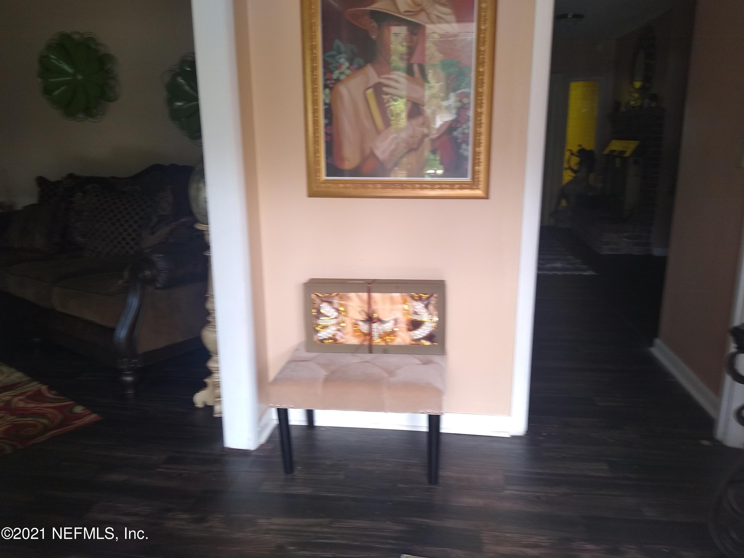 5875 Spellman Road Jacksonville, FL 32209 - Photo 6 of 10 Debra Harris6