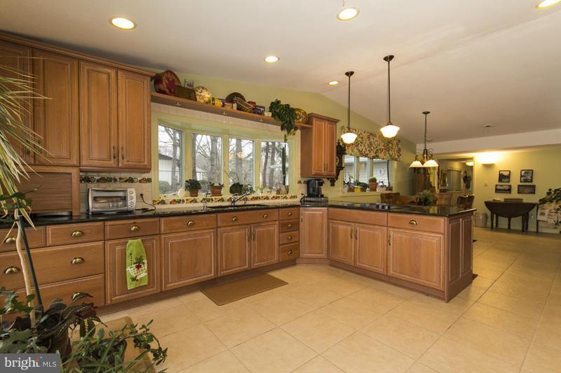3411 Fielding Road Baltimore, MD 21208 - Photo 14 of 30 Kitchen 5