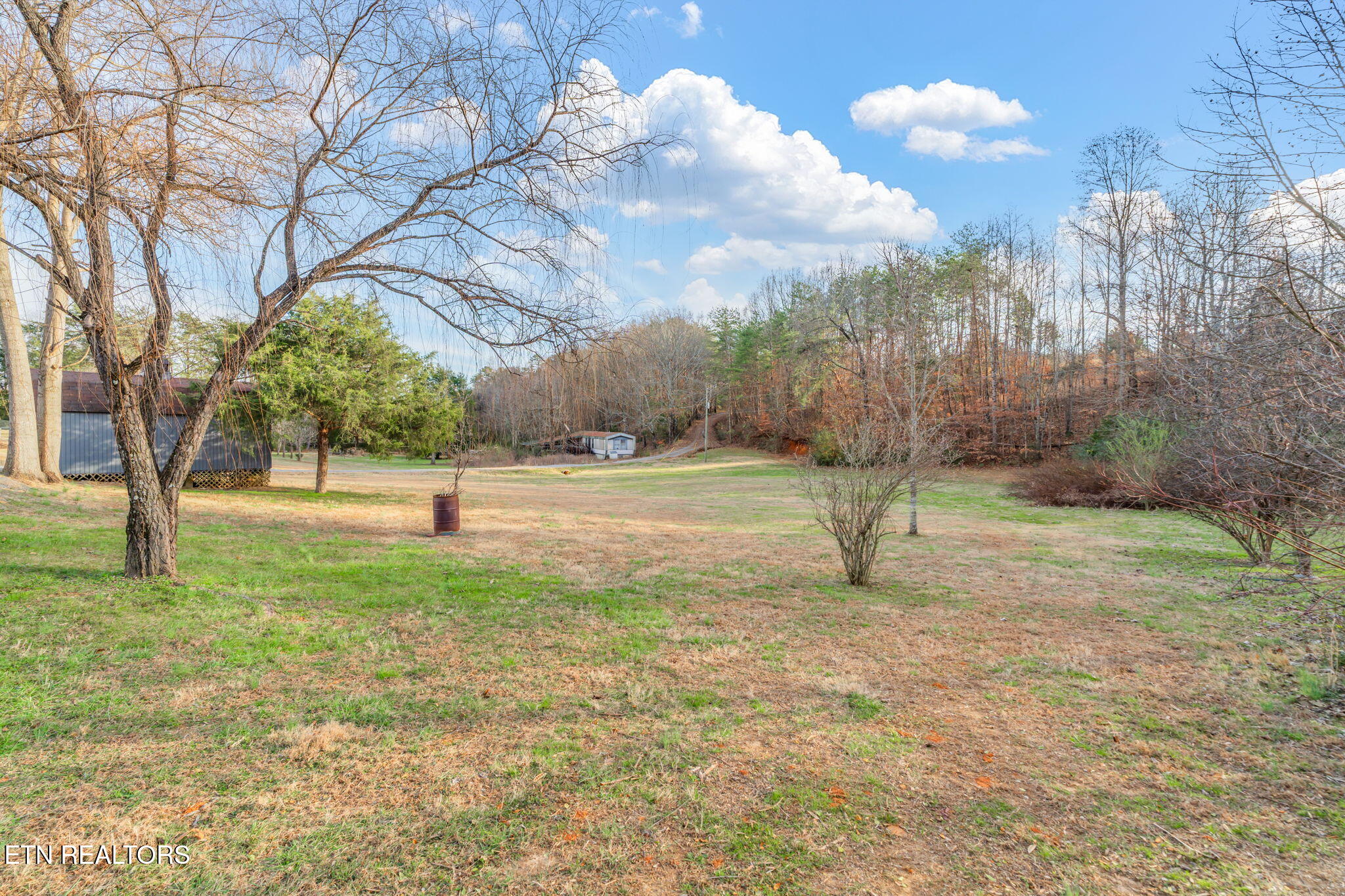 653 Lee Shirley Road Maryville, TN 37801 - Photo 13 of 37 31-web-or-mls-653 Lee Shirley Road-32