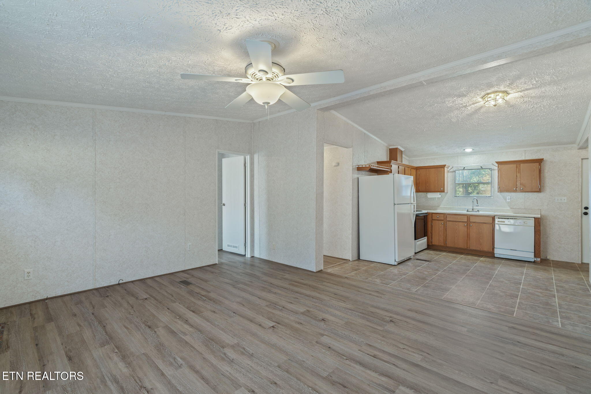 653 Lee Shirley Road Maryville, TN 37801 - Photo 34 of 37 11-web-or-mls-653 Lee Shirley Road-12