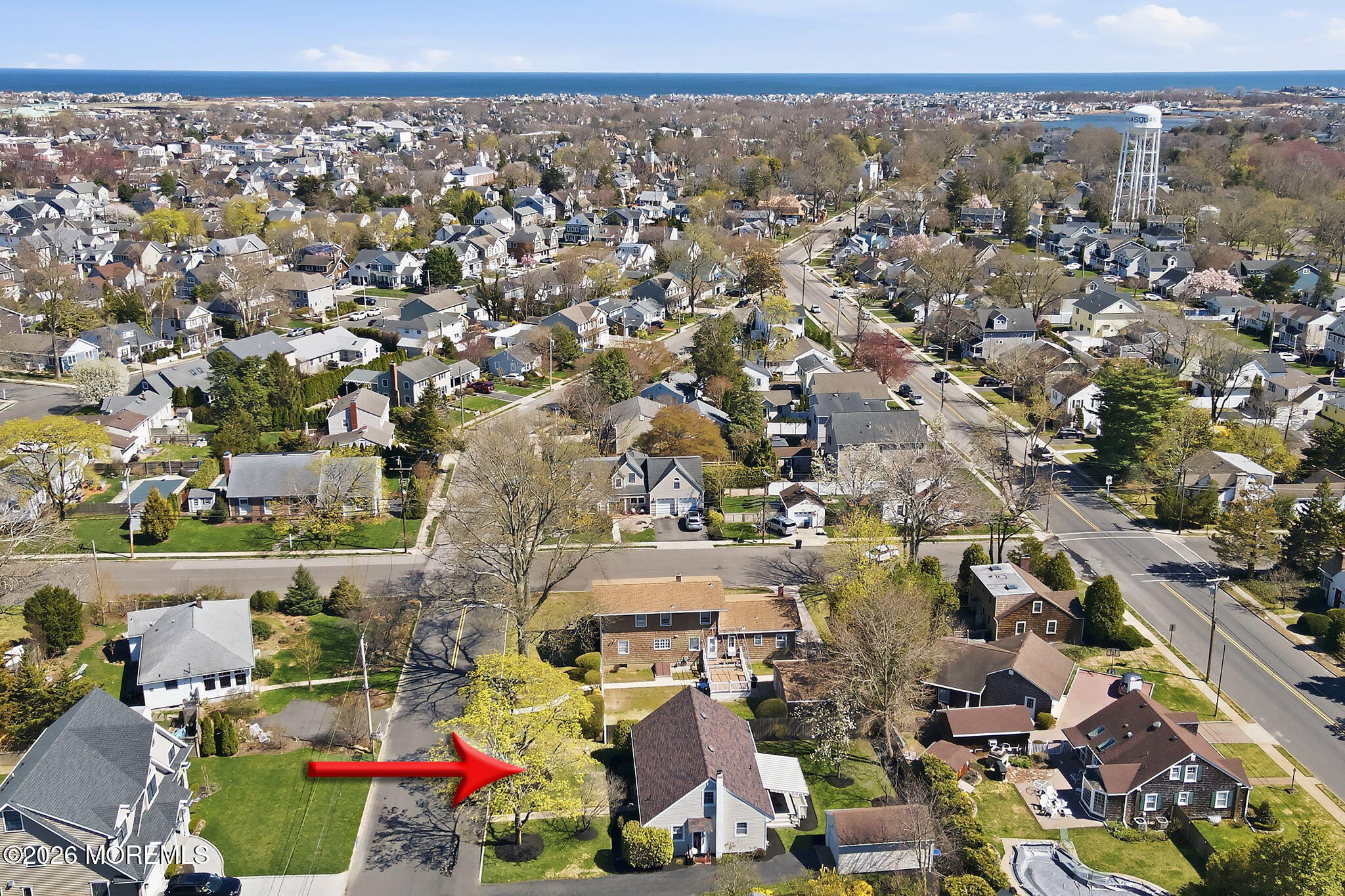 1103 Mohegan Road Manasquan, NJ 08736 - Photo 40 of 52 49-web-or-mls-61-Right with arrow