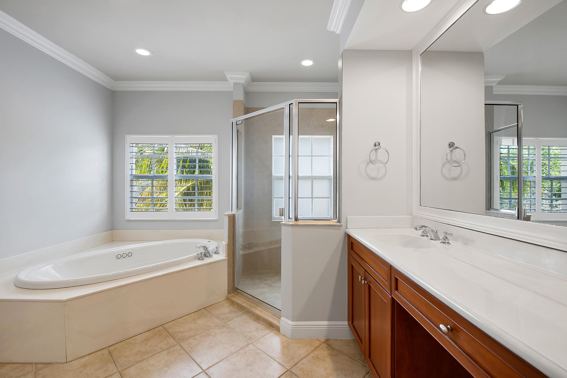 5665 Northeast Trieste Way Boca Raton, FL 33487 - Photo 30 of 46 Master Bathroom