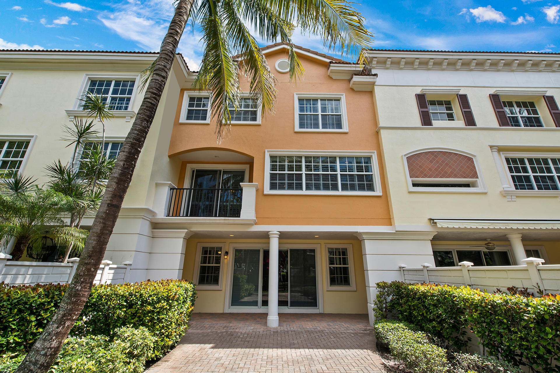 5665 Northeast Trieste Way Boca Raton, FL 33487 - Photo 38 of 46 Back View