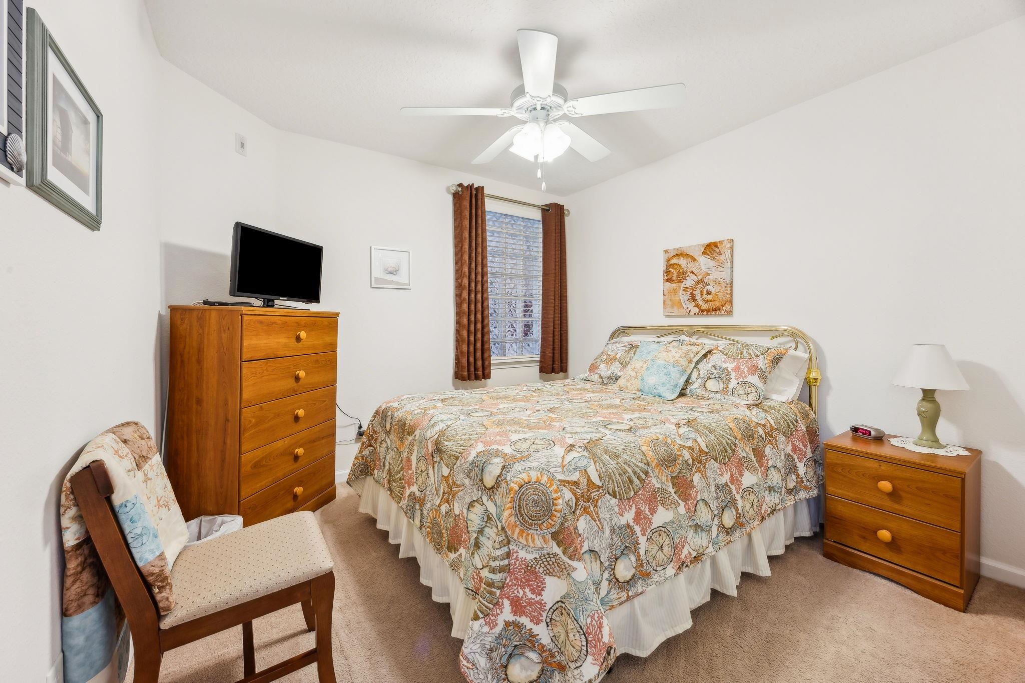 2861 Golden Lake Loop St. Augustine, FL 32084 - Photo 20 of 40 Bedroom with ceiling fan and carpet flooring