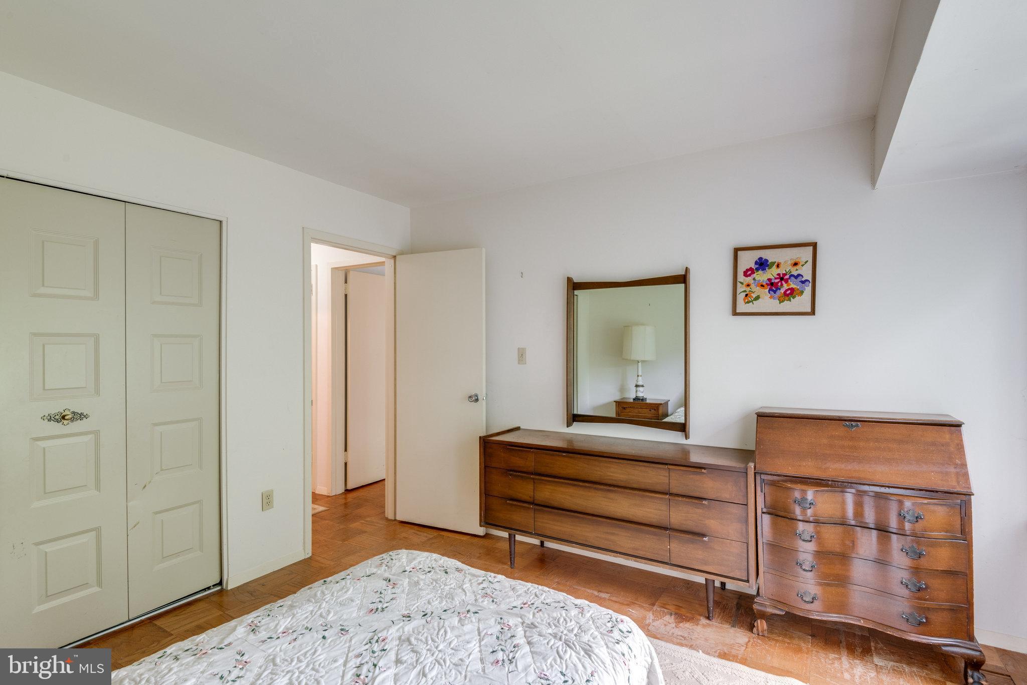 1732 Ivy Oak Square Reston, VA 20190 - Photo 16 of 26 Gallery Image 16