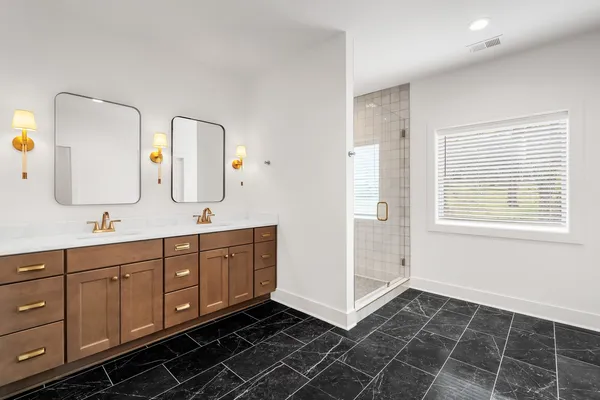 $4,195 | 6515 B Premier Drive, Nashville, TN 37209