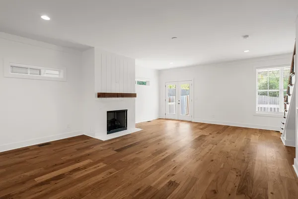 $4,195 | 6515 B Premier Drive, Nashville, TN 37209