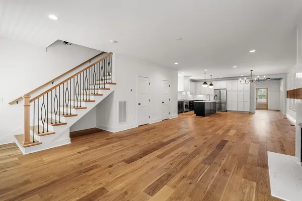 $4,195 | 6515 B Premier Drive, Nashville, TN 37209