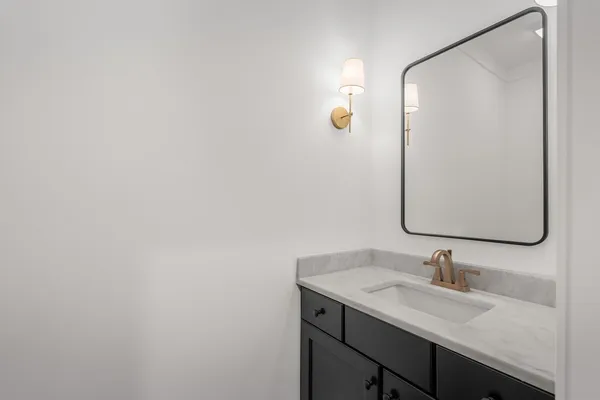 $4,195 | 6515 B Premier Drive, Nashville, TN 37209