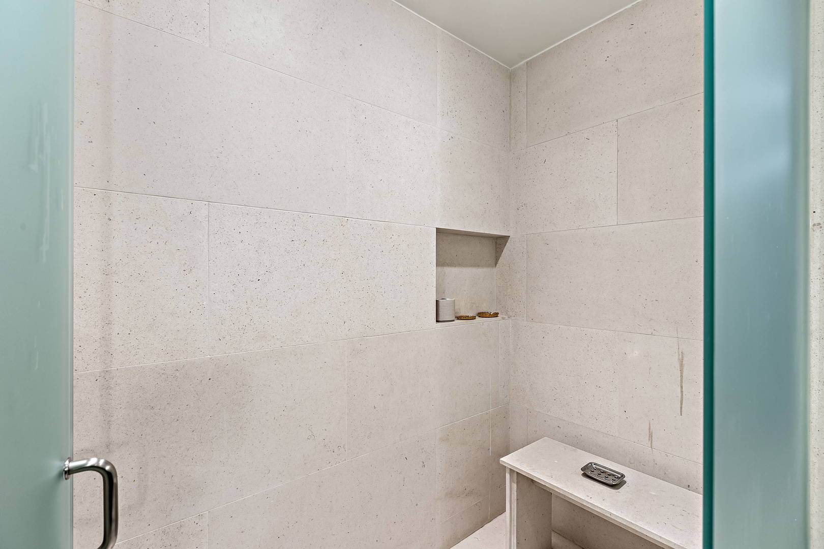 159 East Walton Place, Unit 9B Chicago, IL 60611 - Photo 21 of 28 a bathroom with a toilet