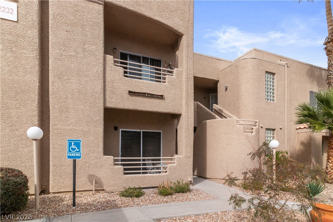 2232 Aspen Mirror Way, Unit 103 Laughlin, NV 89029 - Photo 34 of 50 View of apartment building / complex