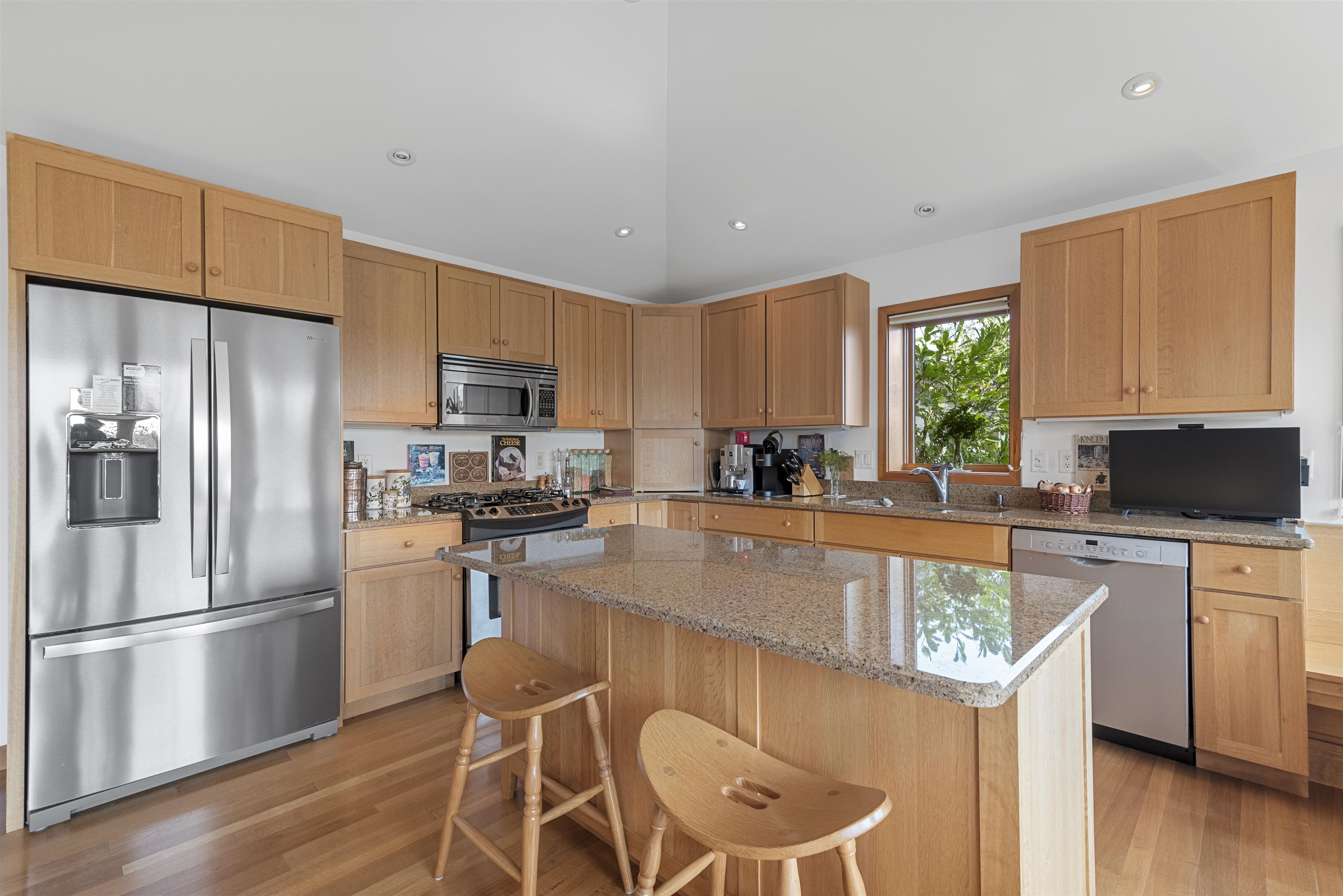 9364 Spring Creek Road Amherst, WI 54406 - Photo 13 of 57