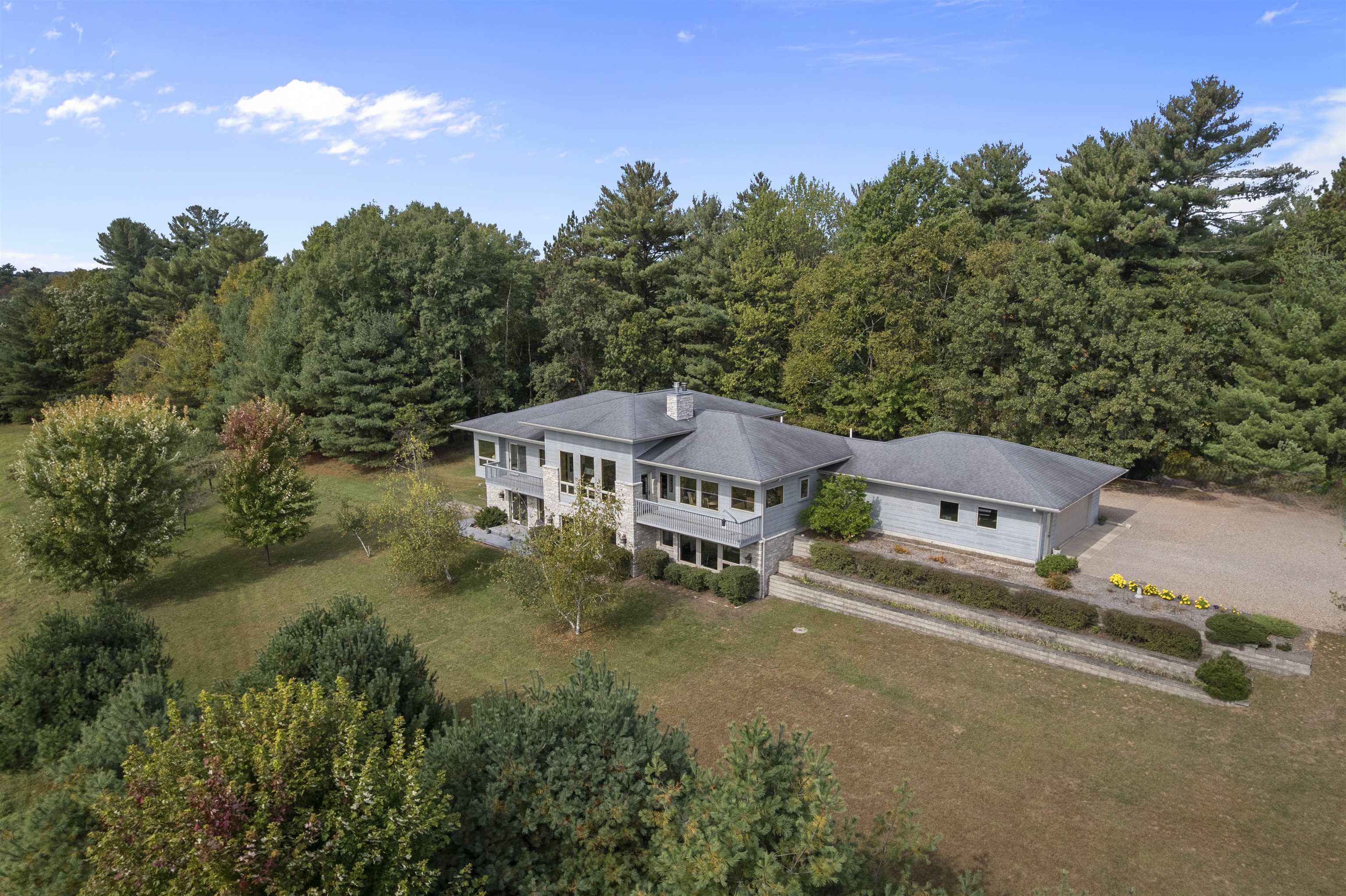 9364 Spring Creek Road Amherst, WI 54406 - Photo 4 of 57