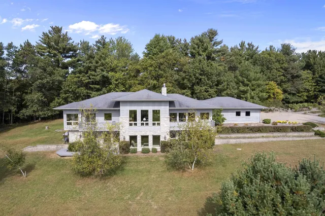 $1,500,000 | 9364 Spring Creek Road, Amherst, WI 54406