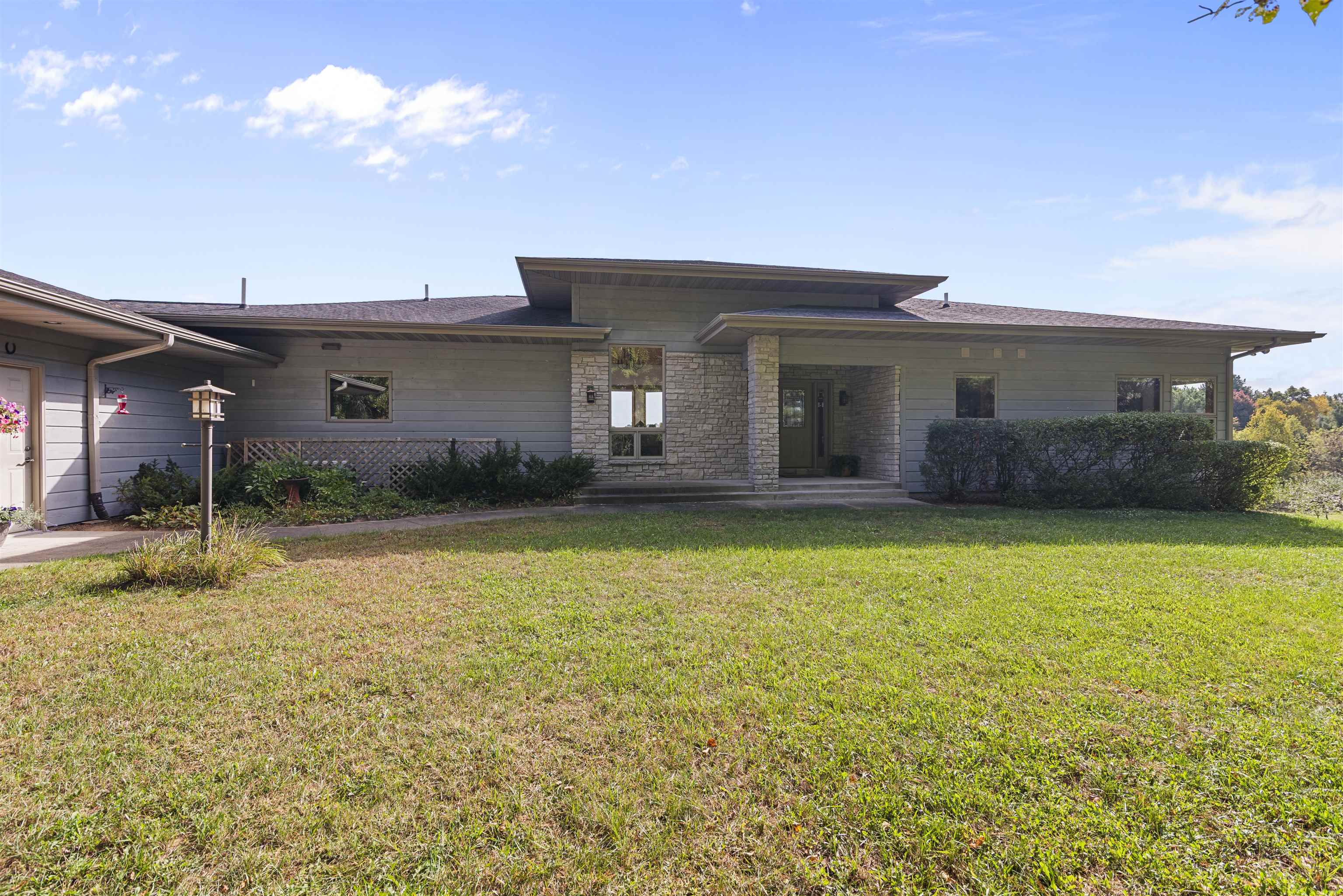 9364 Spring Creek Road Amherst, WI 54406 - Photo 9 of 57