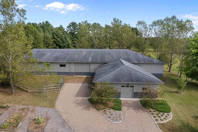 $1,500,000 | 9364 Spring Creek Road, Amherst, WI 54406
