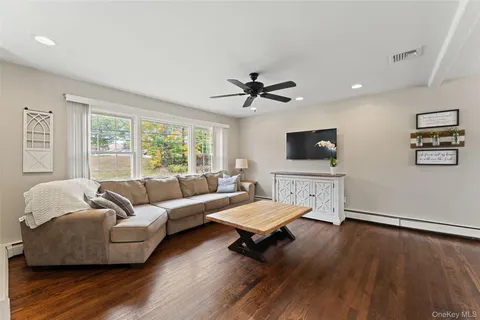 $700,000 | 1699 Hanover Street, Yorktown Heights, NY 10598