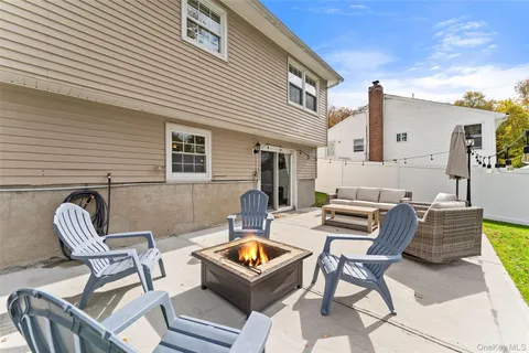 $700,000 | 1699 Hanover Street, Yorktown Heights, NY 10598