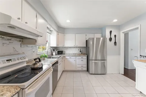 $700,000 | 1699 Hanover Street, Yorktown Heights, NY 10598