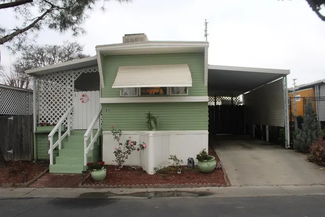 $69,900 | 852 East Grangeville Boulevard, Unit 83, Hanford, CA 93230