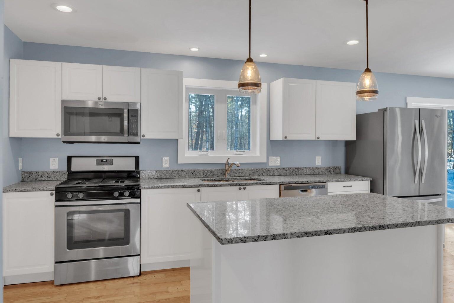 37 Laura Lane Gorham, ME 04038 - Photo 2 of 29 20250219155601013475000000-o