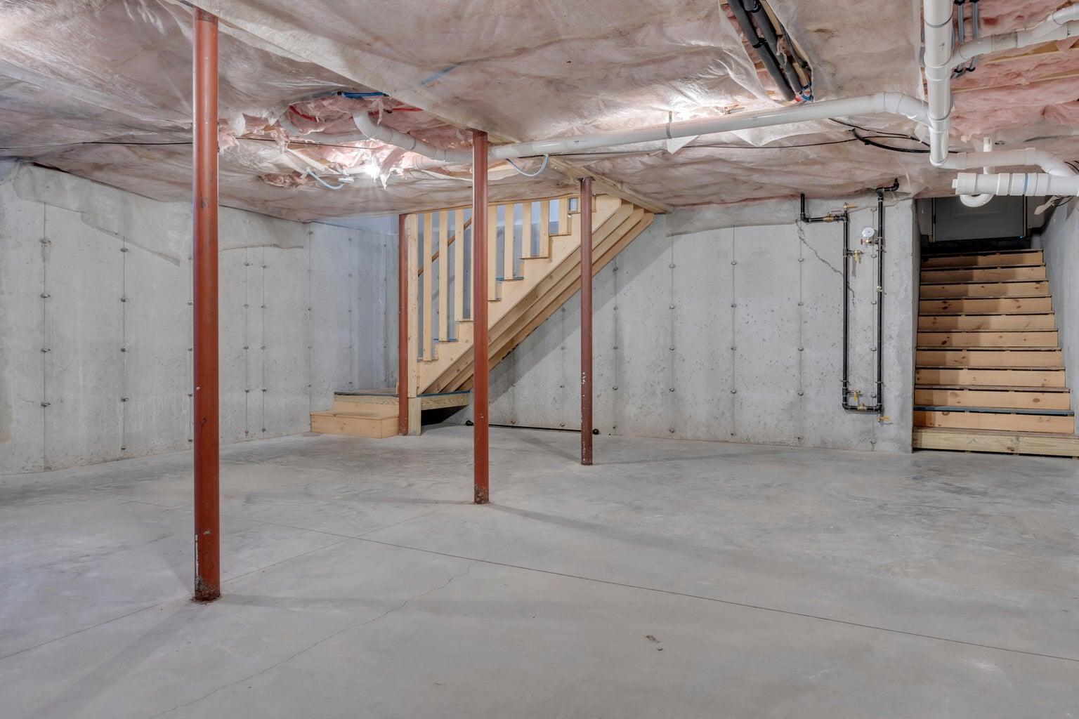 37 Laura Lane Gorham, ME 04038 - Photo 26 of 29 20250219155841595628000000-o