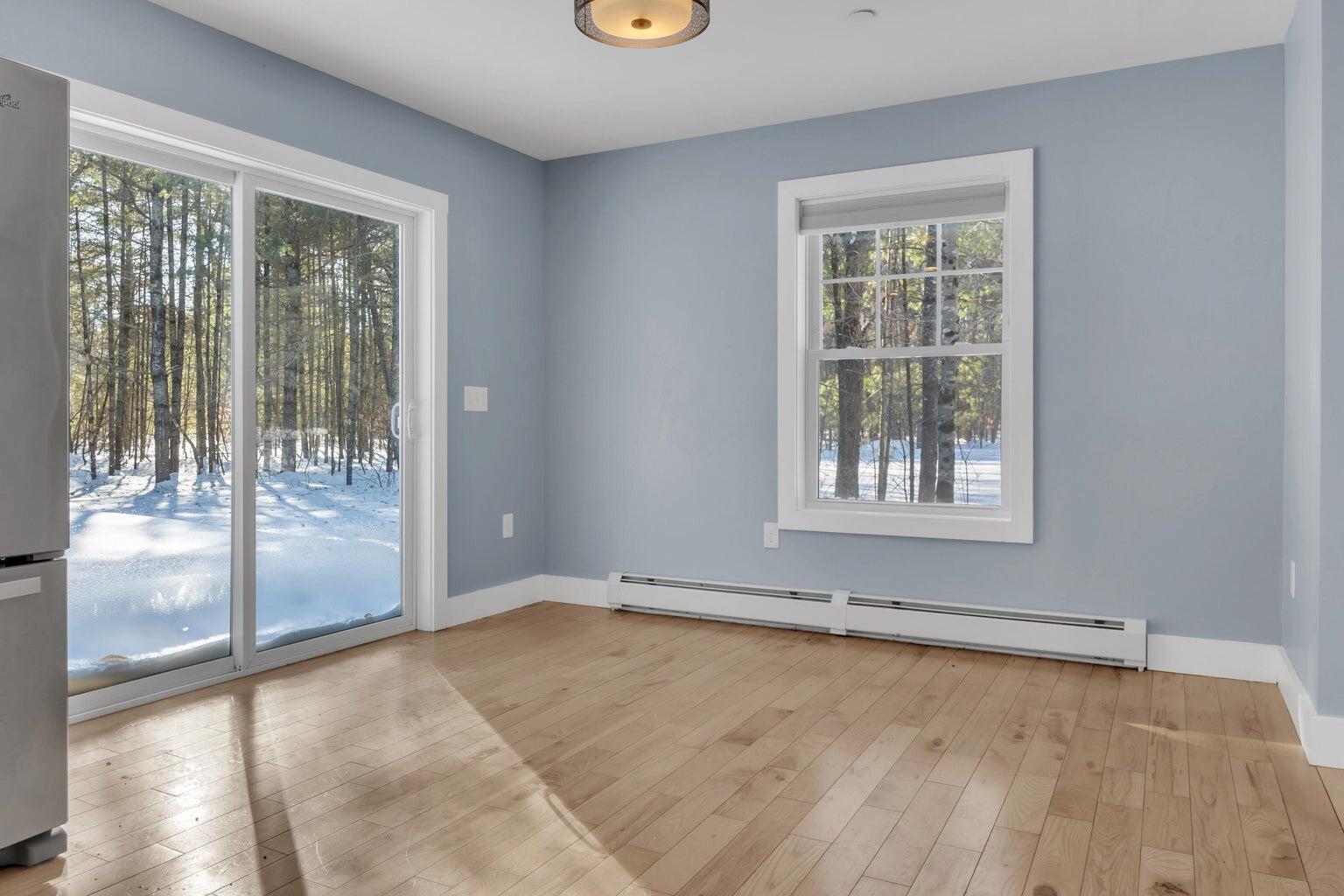 37 Laura Lane Gorham, ME 04038 - Photo 6 of 29 20250219155748094635000000-o