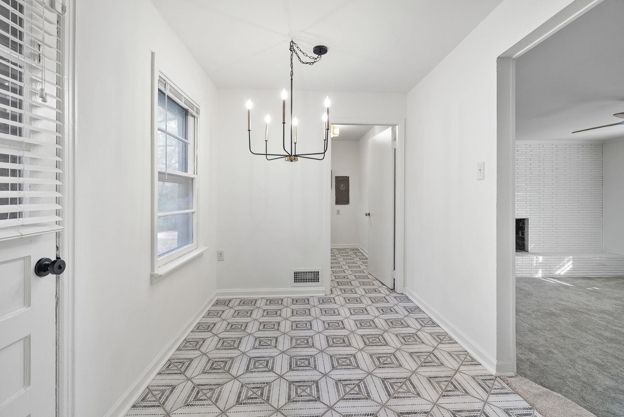 279 Quinn Road Collierville, TN 38017 - Photo 8 of 28