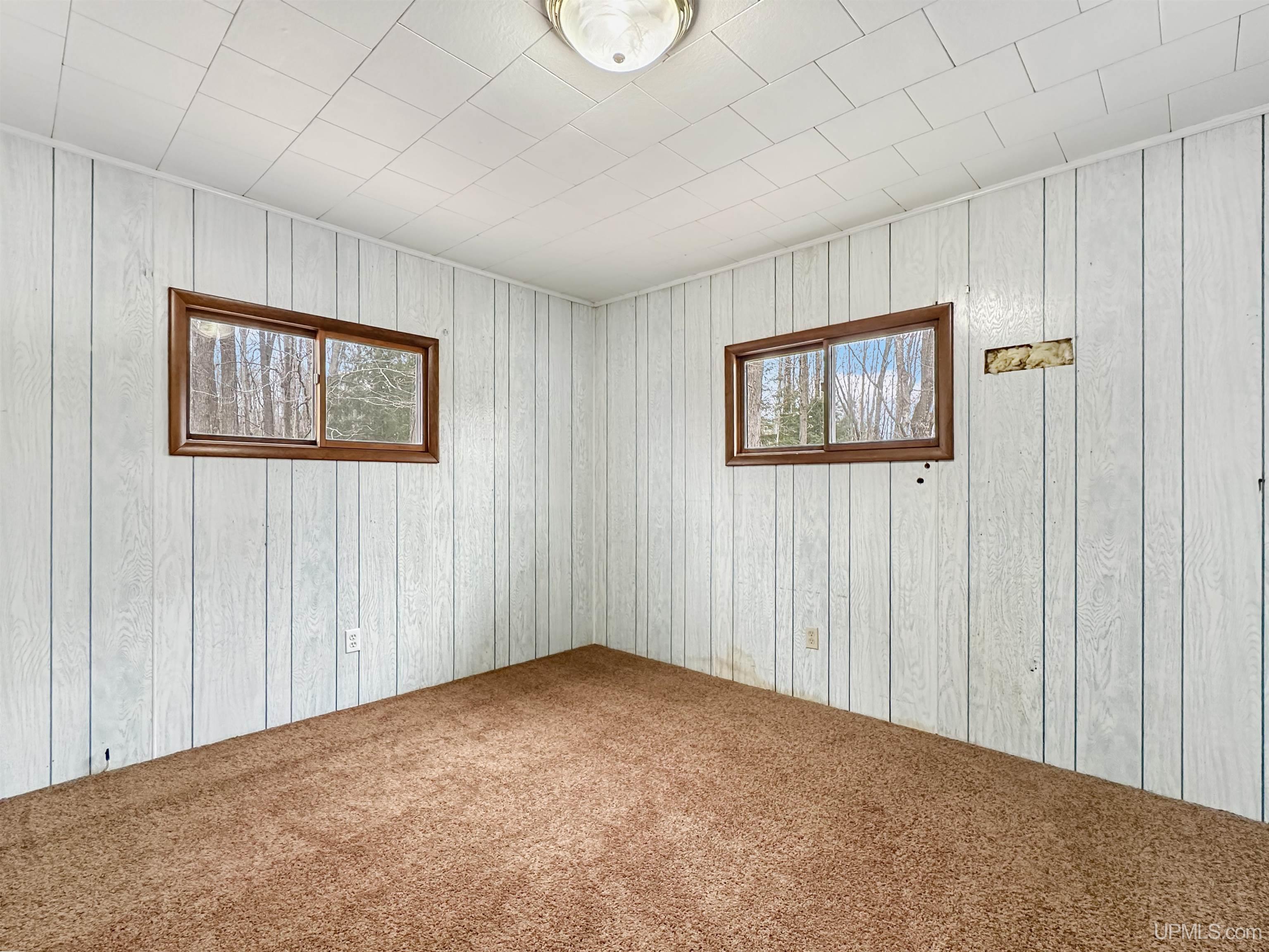 8672 M M.5 Road Gladstone, MI 49837 - Photo 11 of 38