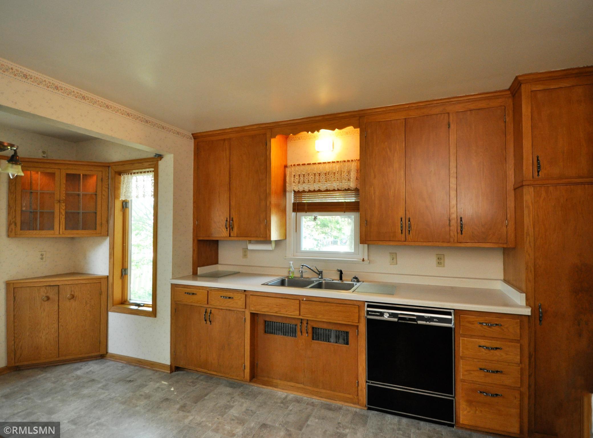 1502 9th Avenue Northeast Rochester, MN 55906 - Photo 13 of 36