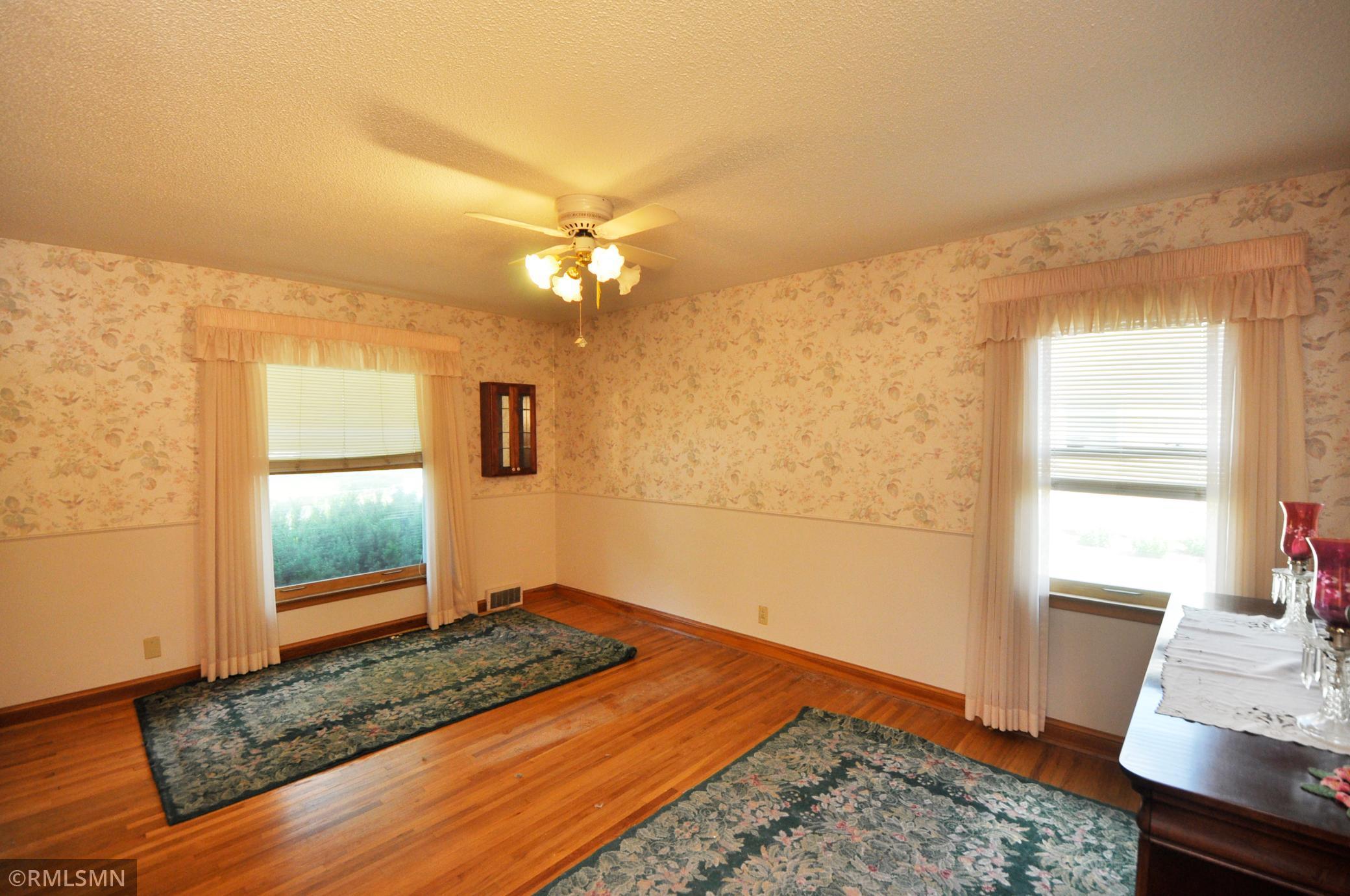 1502 9th Avenue Northeast Rochester, MN 55906 - Photo 15 of 36