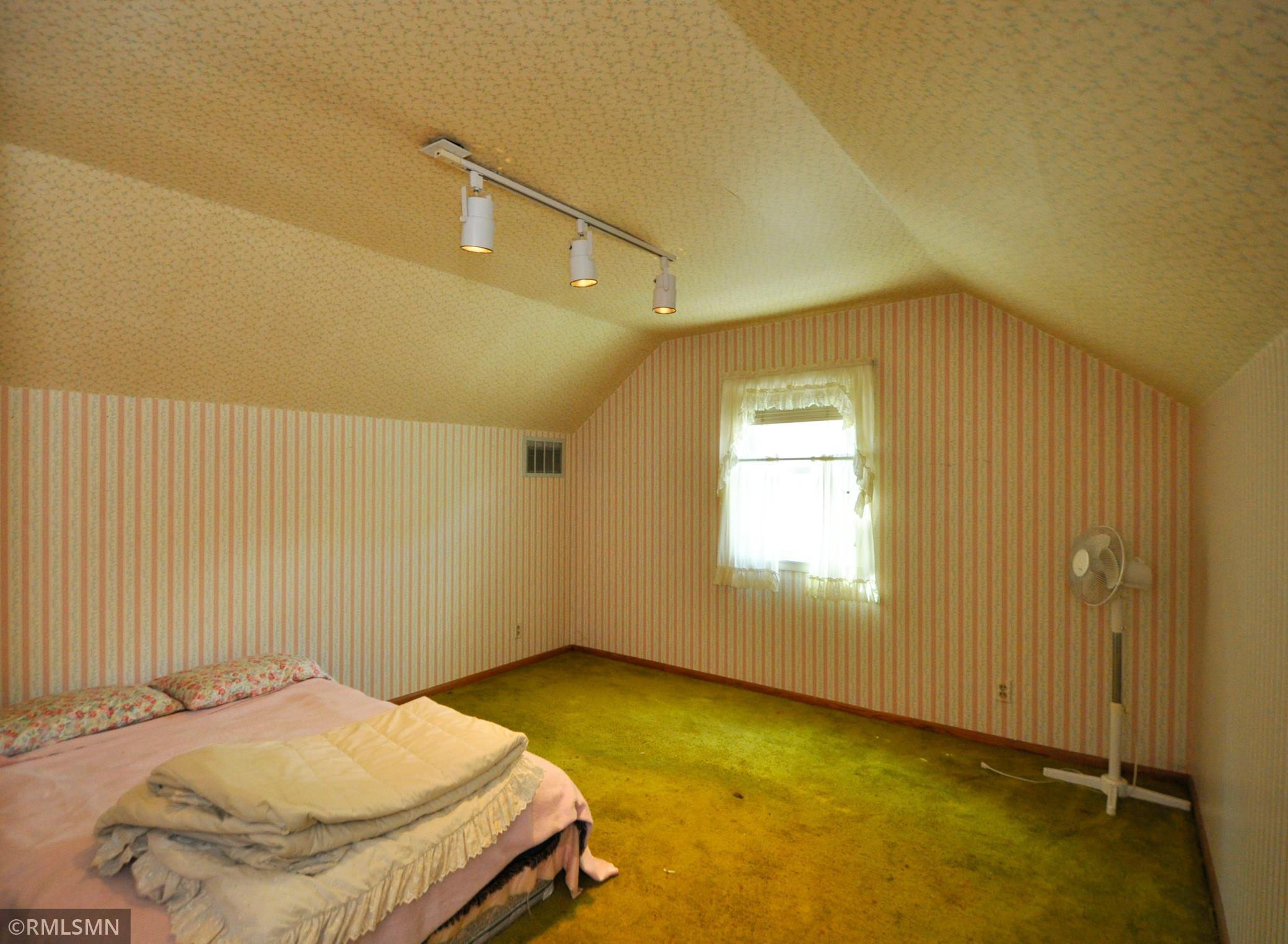 1502 9th Avenue Northeast Rochester, MN 55906 - Photo 23 of 36