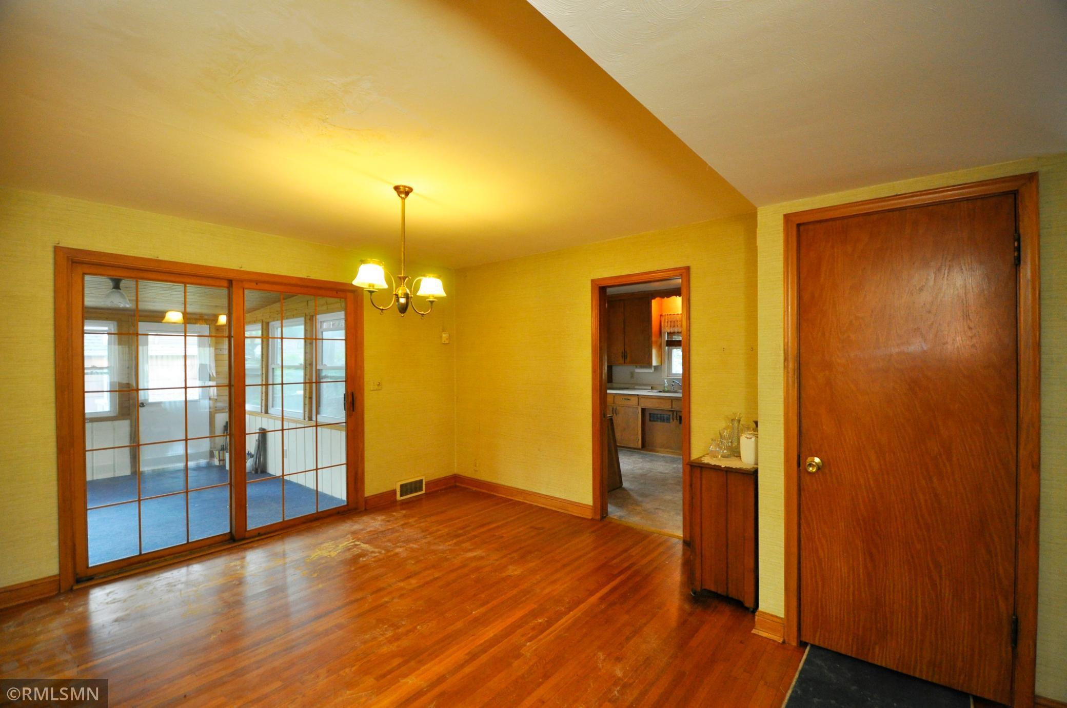1502 9th Avenue Northeast Rochester, MN 55906 - Photo 8 of 36