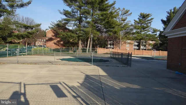 $2,000 | 778 Quince Orchard Boulevard, Unit 102, Gaithersburg, MD 20878