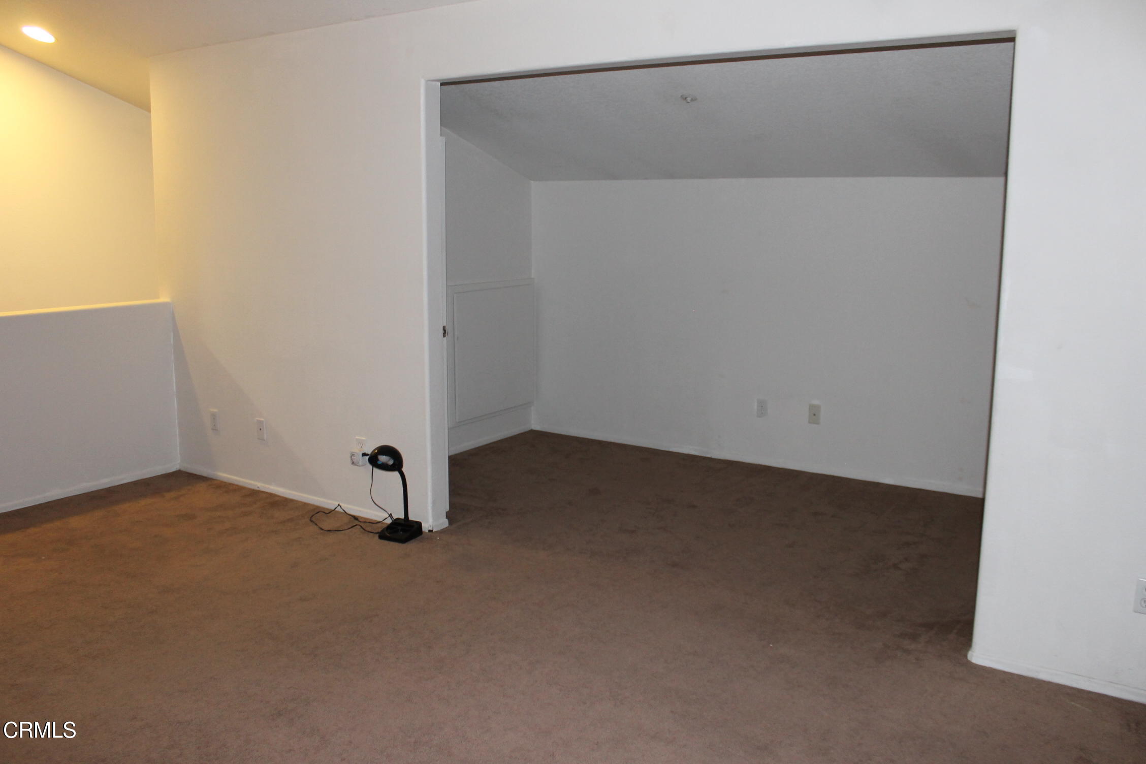 250 Irwin Way Oxnard, CA 93033 - Photo 18 of 22 I5