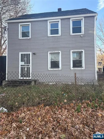 $2,150 | 172 North Main Street, Unit 5, Paterson, NJ 07522