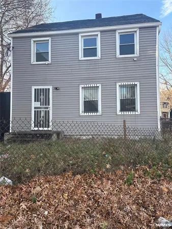 $2,150 | 172 North Main Street, Unit 5, Paterson, NJ 07522