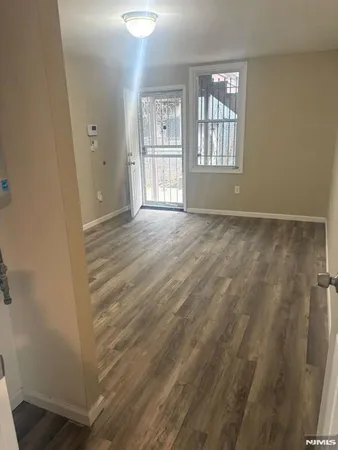 $2,150 | 172 North Main Street, Unit 5, Paterson, NJ 07522