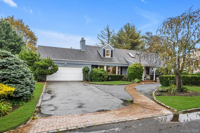 $1,779,000 | 1339 Boxwood Drive East, Hewlett, NY 11557
