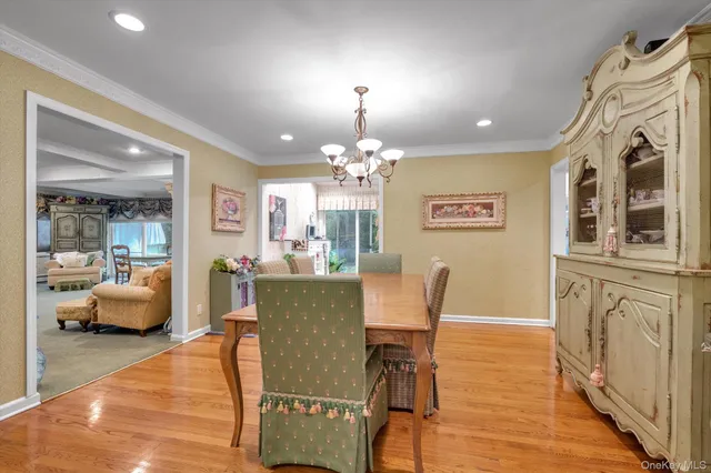 $1,779,000 | 1339 Boxwood Drive East, Hewlett, NY 11557