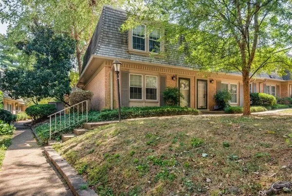 $2,000 | 3000 Hillsboro Pike, Unit 62, Nashville, TN 37215
