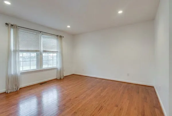 $2,000 | 3000 Hillsboro Pike, Unit 62, Nashville, TN 37215