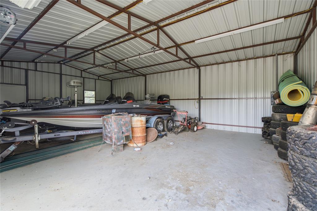 722 3 Skillet Road Springtown, TX 76082 - Photo 35 of 40
