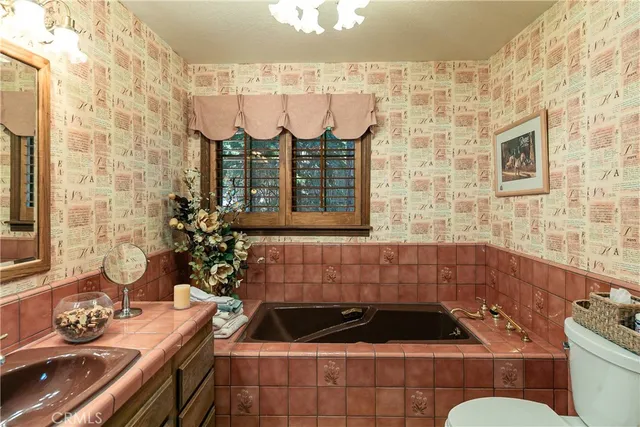 $1,395,000 | 27421 Cedarwood Drive, Lake Arrowhead, CA 92352