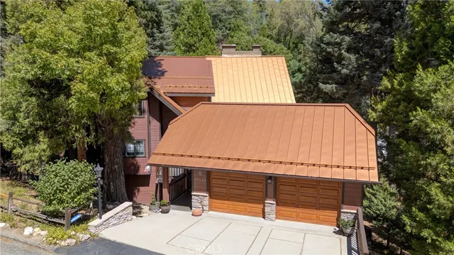 $1,395,000 | 27421 Cedarwood Drive, Lake Arrowhead, CA 92352