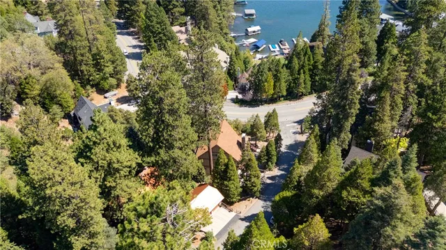 $1,395,000 | 27421 Cedarwood Drive, Lake Arrowhead, CA 92352