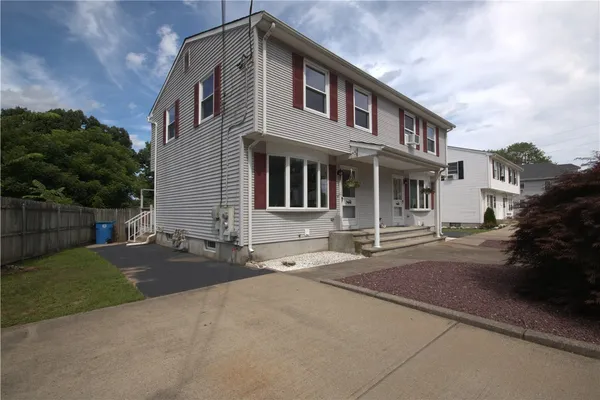 $2,200 | 149 Church Street, Lincoln, RI 02838